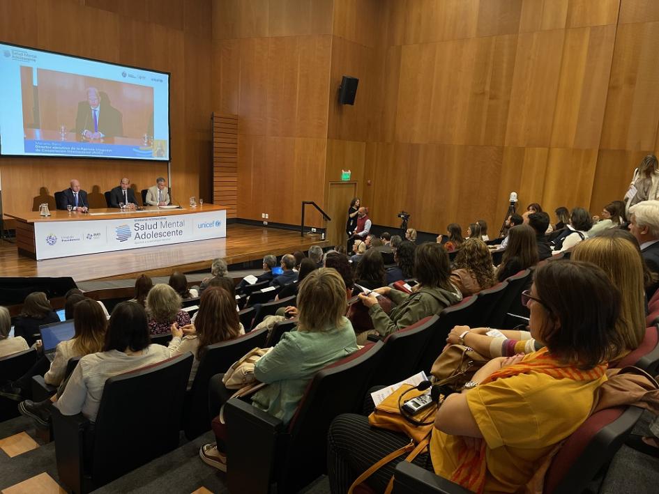 Seminario internacional “Salud Mental Adolescente: aportes a la estrategia nacional” Seminario internacional “Salud Mental Adolescente: aportes a la estrategia nacional”