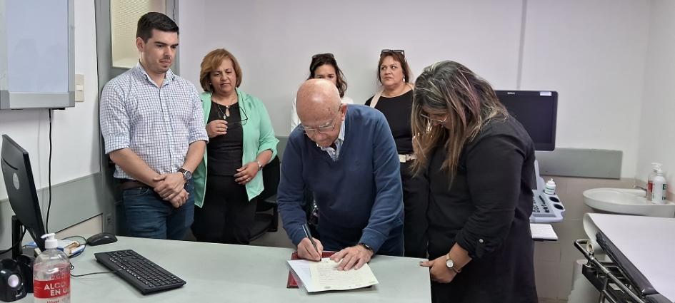 Firma de comodato de equipos médicos