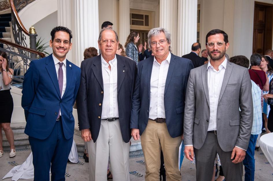 Entrega de títulos del Diploma Herramientas Digitales para el Turismo Entrega de títulos del Diploma Herramientas Digitales para el Turismo