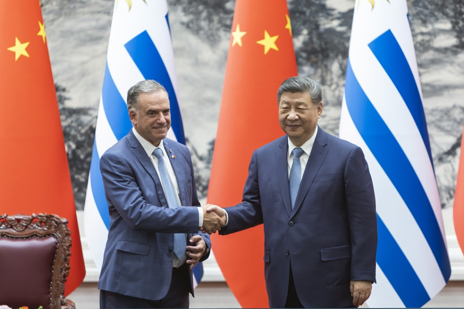 Uruguay y la República Popular China firman acuerdos de coooperación. Fotos: Presidencia. 