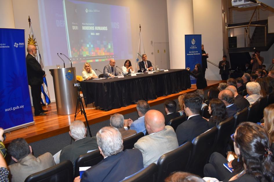 Presentación del primer Plan Nacional de Derechos Humanos de Uruguay