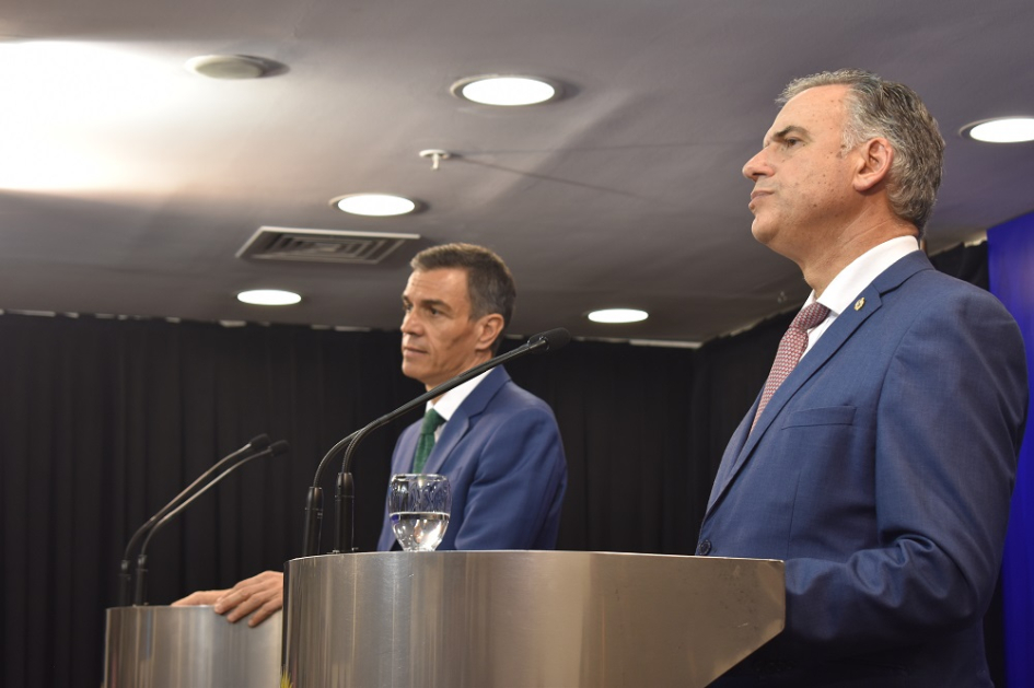 Presidentes Orsi y Sánchez en Torre Ejecutiva