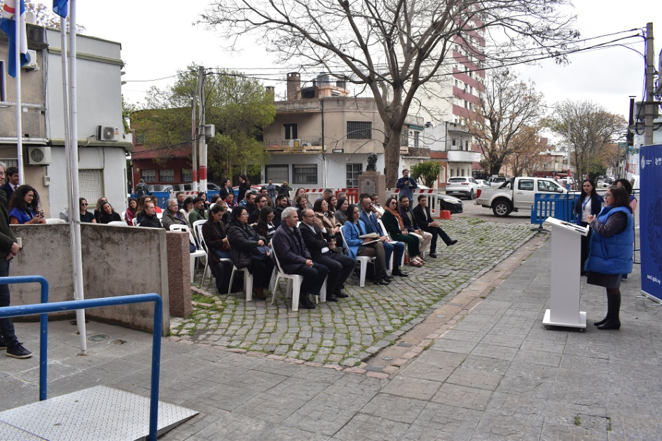 Centro de Referencia y Orientación para personas migrantes en el Club Nacional de Football