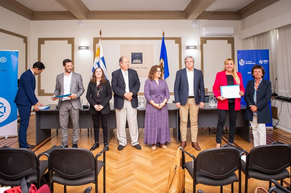 Entrega de títulos del Diploma Herramientas Digitales para el Turismo Entrega de títulos del Diploma Herramientas Digitales para el Turismo