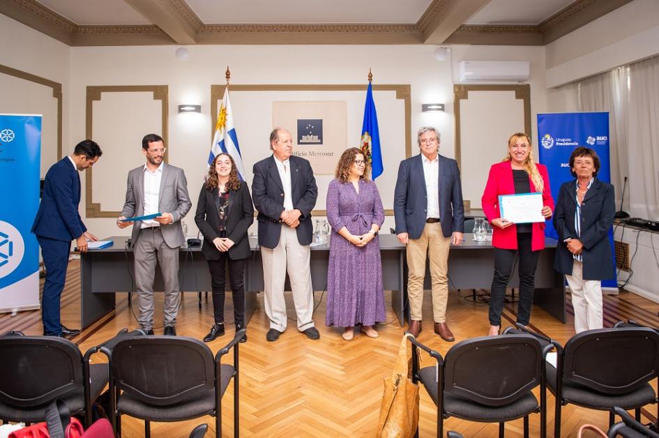 Entrega de títulos del Diploma Herramientas Digitales para el Turismo