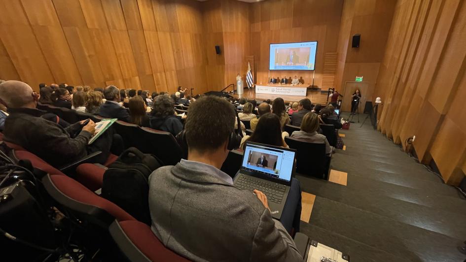 Seminario internacional “Salud Mental Adolescente: aportes a la estrategia nacional” Seminario internacional “Salud Mental Adolescente: aportes a la estrategia nacional”