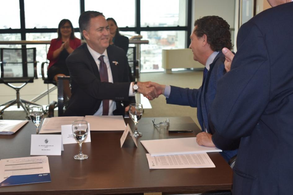 USAID y AUCI firman primer acuerdo de cooperación triangular