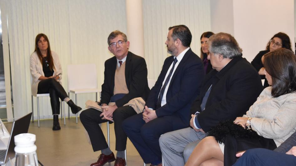 Presentación de oportunidades de formación facilitadas por Fundación Carolina