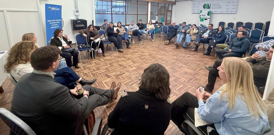 Encuentro entre equipos de AUCI, intendencia y municipios de Cerro Largo