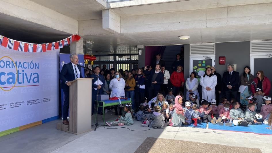 Inauguración de la escuela n.° 319, República Popular China