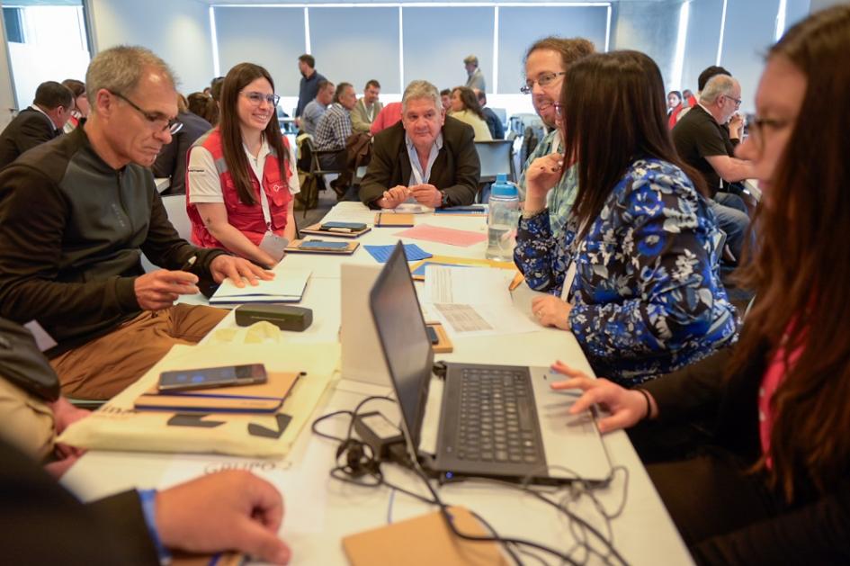 Primer Encuentro Nacional de Organizaciones Sociales sobre Gestión Integral del Riesgo de Desastres Primer Encuentro Nacional de Organizaciones Sociales sobre Gestión Integral del Riesgo de Desastres