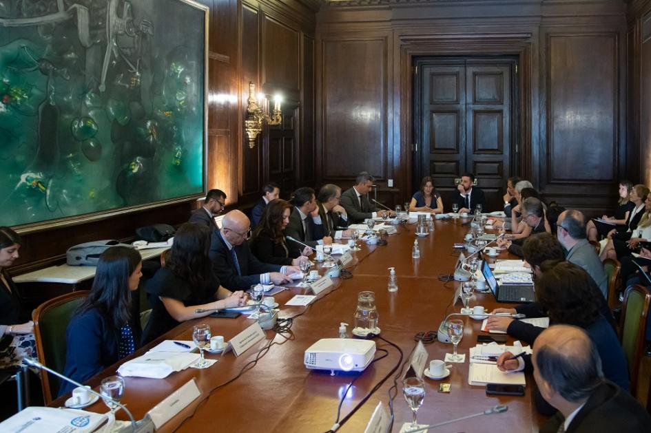 Primeras jornadas de intercambio de experiencias y buenas prácticas entre agencias. Primeras jornadas de intercambio de experiencias y buenas prácticas entre agencias.