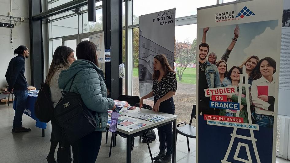 Feria de Oportunidades 2023 en el Cenur.