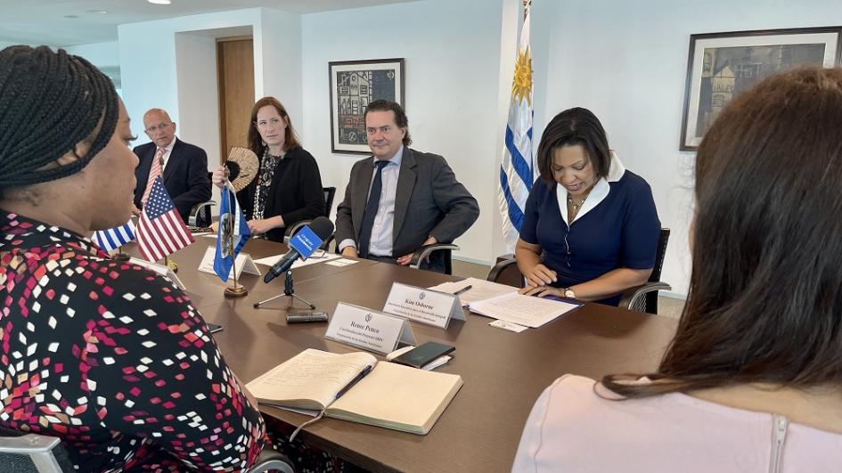 Firma de convenio entre OEA y AUCI en Torre Ejecutiva.
