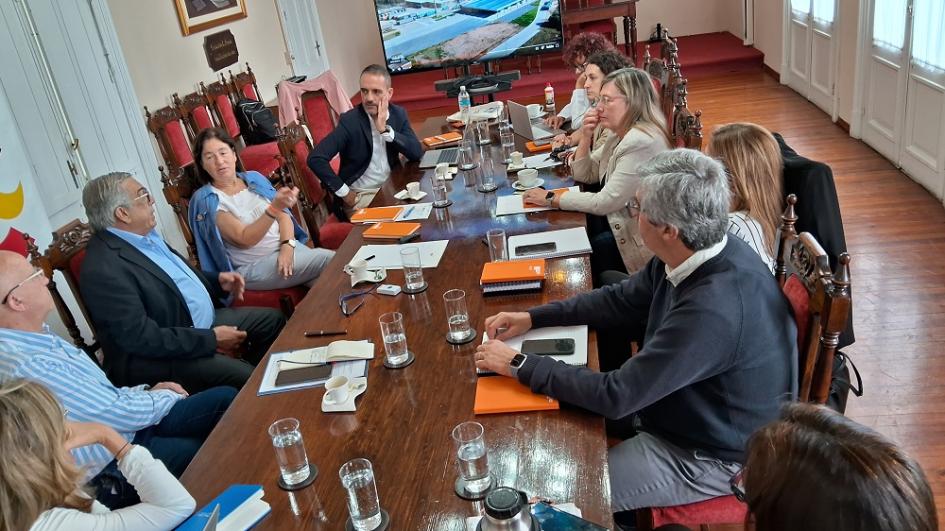 Reunión en Intendencia de Río Negro