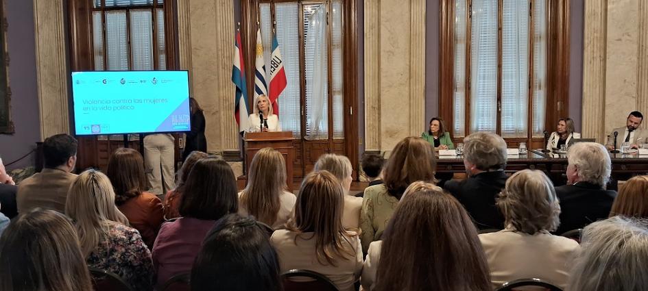 Evento sobre Violencia política hacia las mujeres