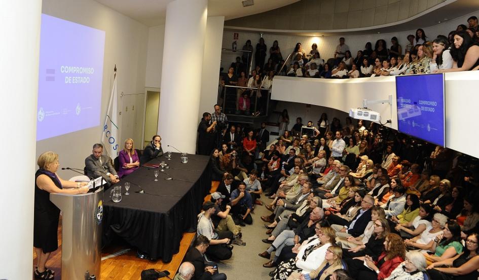 Autoridades nacionales en acto por el Día Internacional de las Mujeres, Torre Ejecutiva. Autoridades nacionales en acto por el Día Internacional de las Mujeres, Torre Ejecutiva.