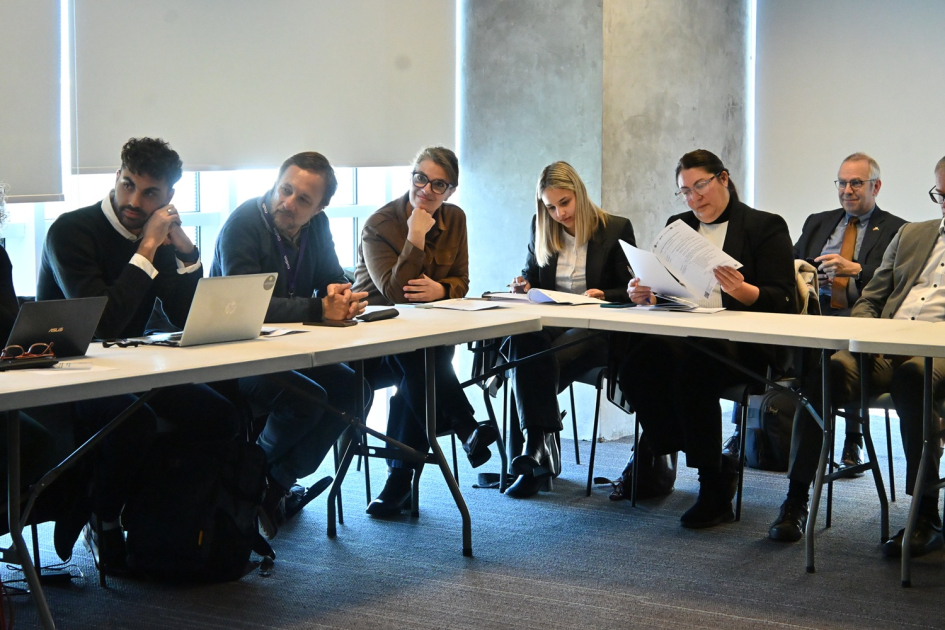 Encuentro Uruguay - Baviera en Torre Ejecutiva, Montevideo