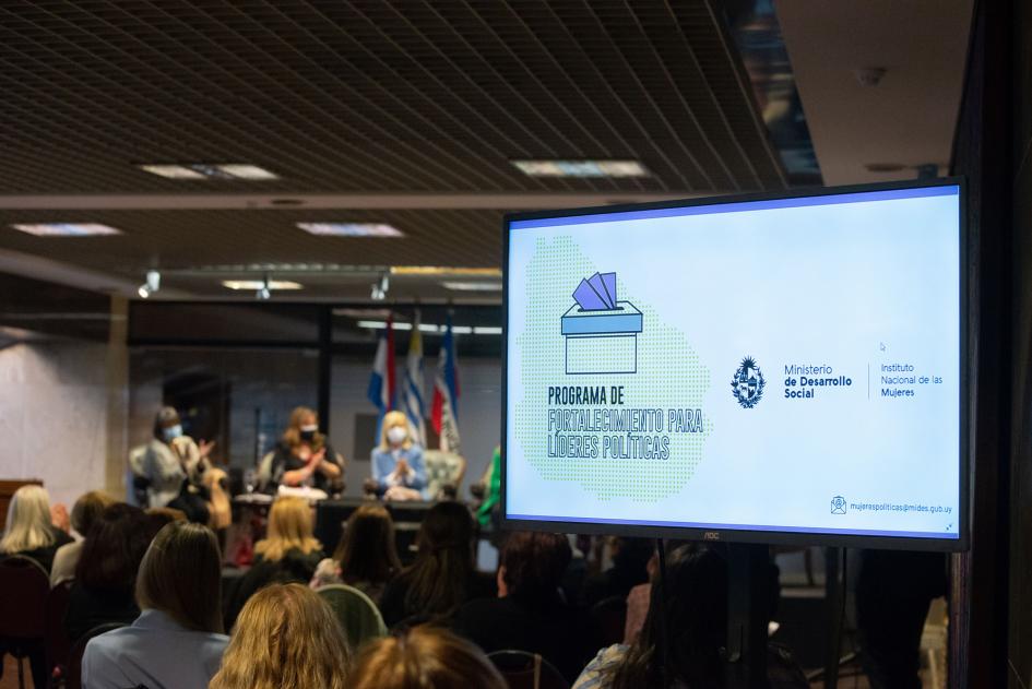 Lanzamiento del Programa de fortalecimiento para líderes políticas Lanzamiento del Programa de fortalecimiento para líderes políticas