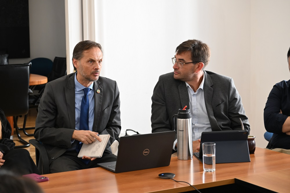 Reunión de equipos técnicos del PNUD Uruguay y AUCI.