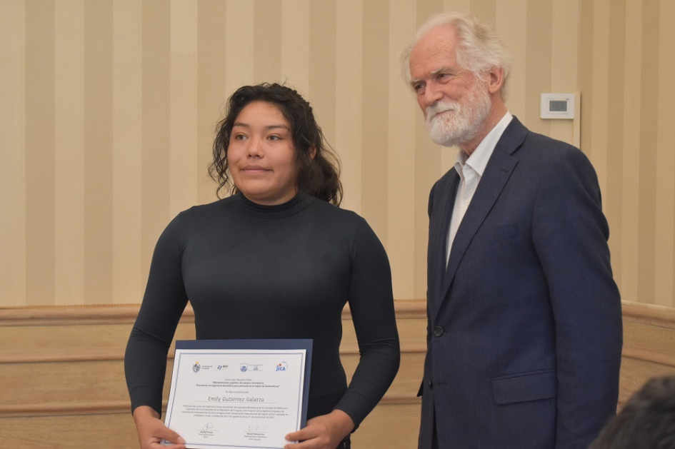 Uruguay, Bolivia y Japón realizan curso sobre mantenimiento y gestión de equipos biomédicos