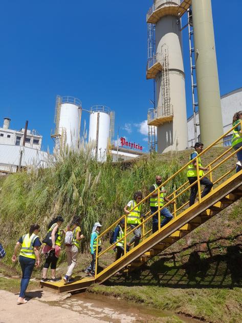 Participantes del curso en Fábrica Nacional de Cervezas, Minas, Lavalleja. 