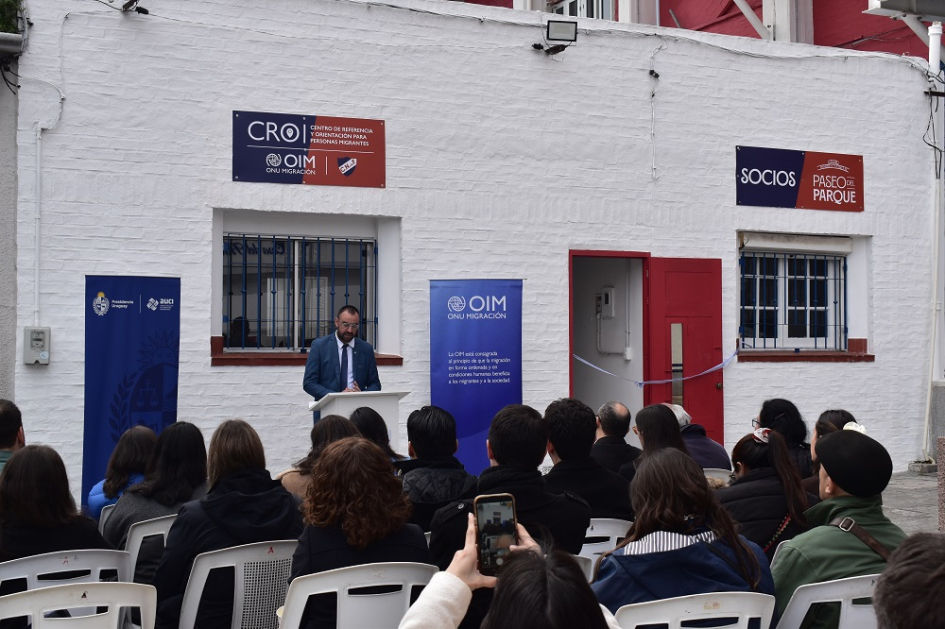 Centro de Referencia y Orientación para personas migrantes en el Club Nacional de Football