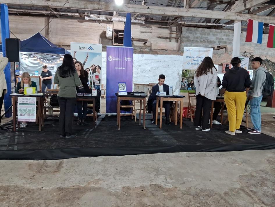 Embajadas, fundaciones y AUCI en Feria Agua y Patrimonio de Río Negro Embajadas, fundaciones y AUCI en Feria Agua y Patrimonio de Río Negro