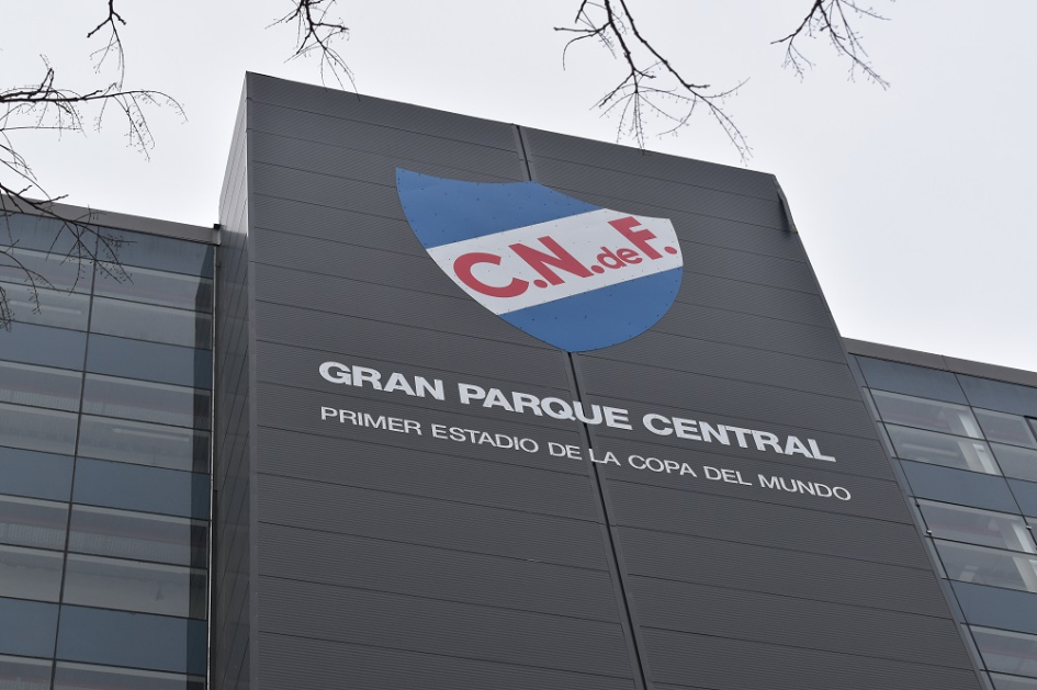 Centro de Referencia y Orientación para personas migrantes en el Club Nacional de Football