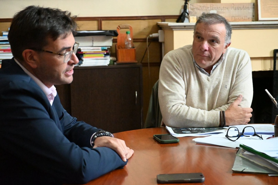 Reunión entre representantes de AUCI y la Intendencia de Rocha