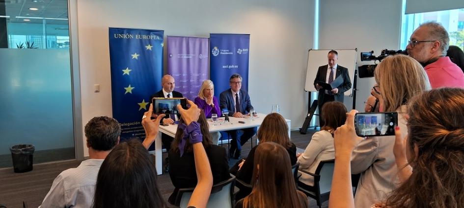 Gobierno de Uruguay, UE y Naciones Unidas firman compromiso para prevenir y mejorar respuestas a la Gobierno de Uruguay, UE y Naciones Unidas firman compromiso para prevenir y mejorar respuestas a la