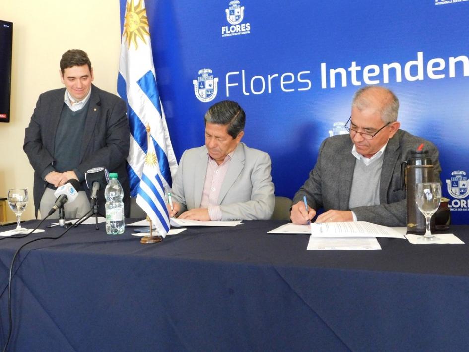 Firma de convenio para potenciar a geoparques mundiales de la Unesco de Uruguay y Ecuador Firma de convenio para potenciar a geoparques mundiales de la Unesco de Uruguay y Ecuador