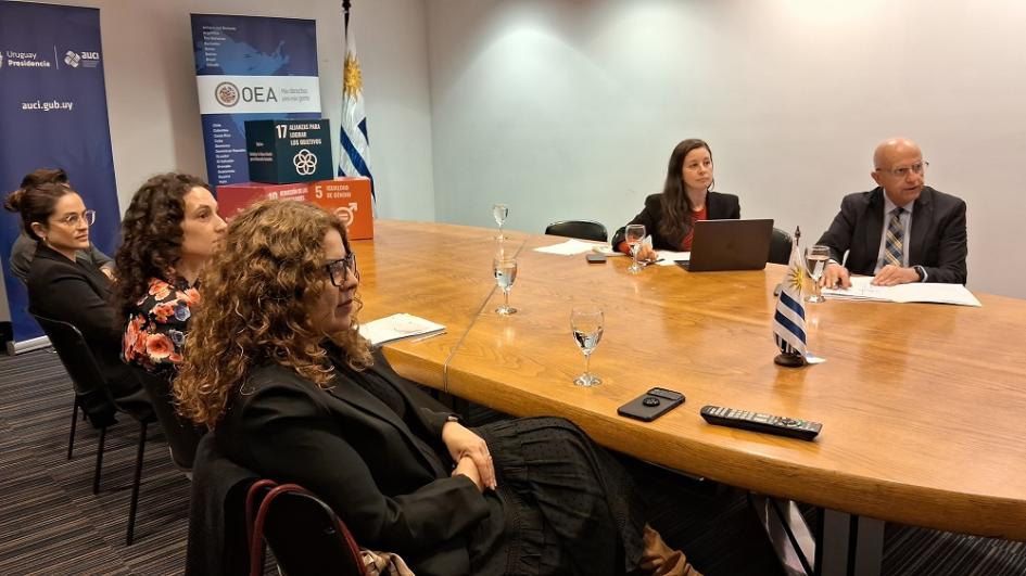 AUCI presentó a CooperaNet la metodología de selección de las Buenas Prácticas de Uruguay AUCI presentó a CooperaNet la metodología de selección de las Buenas Prácticas de Uruguay
