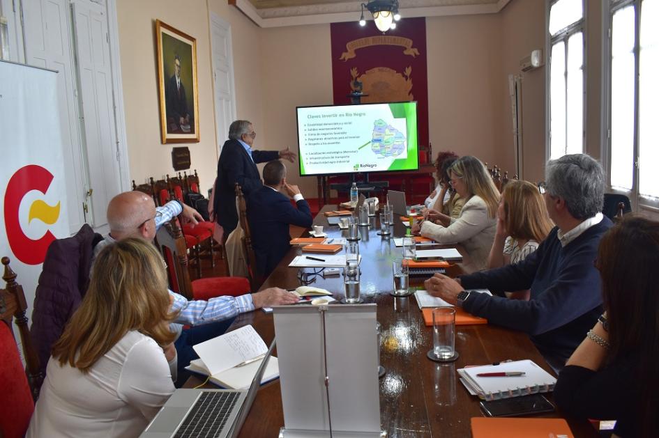 Reunión en Intendencia de Río Negro