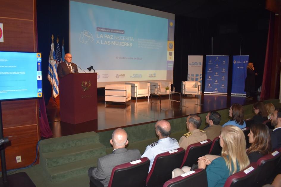 La conferencia internacional: La paz necesita a las mujeres