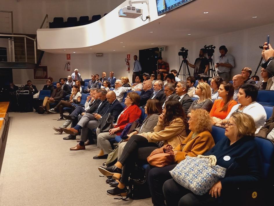 Diálogos sobre el futuro de Uruguay: “Nuevos escenarios para el Cooperativismo y la Economía Social” Diálogos sobre el futuro de Uruguay: “Nuevos escenarios para el Cooperativismo y la Economía Social”