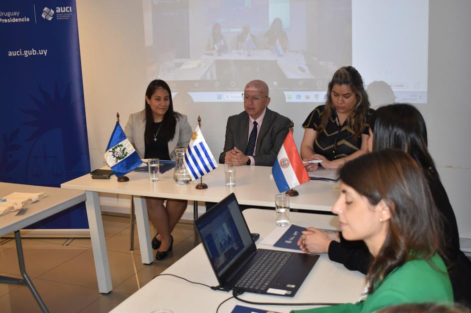 Reunión de representantes de Guatemala, Paraguay y Uruguay en el marco de la Cooperación Sur-Sur