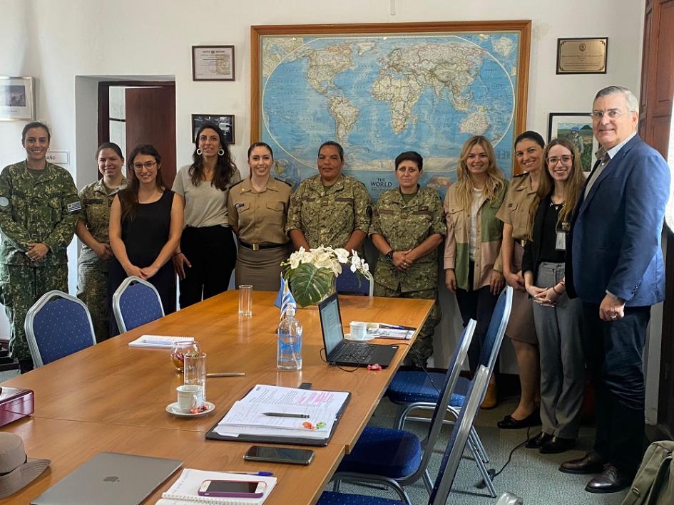 Comienzo del proyecto que apoya la participación operativa de mujeres en misiones de paz. Comienzo del proyecto que apoya la participación operativa de mujeres en misiones de paz.