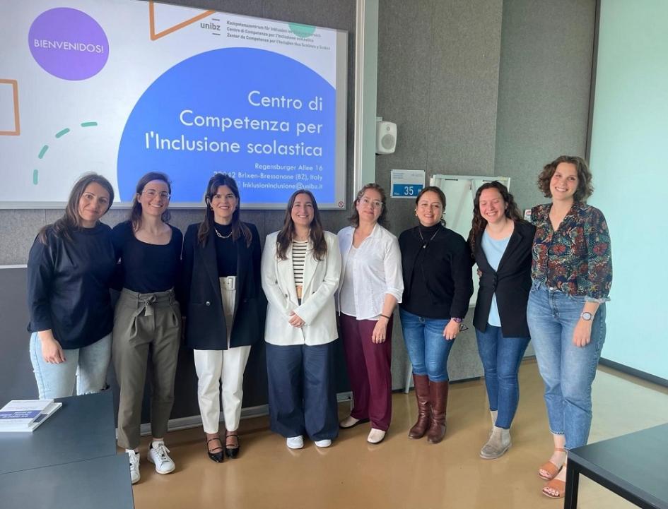 Delegación de Colombia y Uruguay visitó centros educativos de Italia Delegación de Colombia y Uruguay visitó centros educativos de Italia