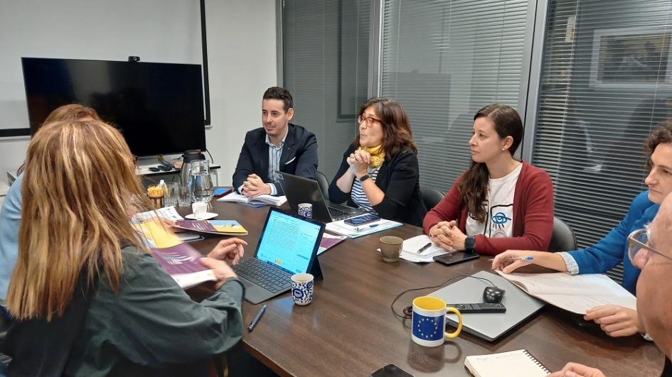 Reunión de trabajo entre representantes de Fecyt y AUCI. Reunión de trabajo entre representantes de Fecyt y AUCI.