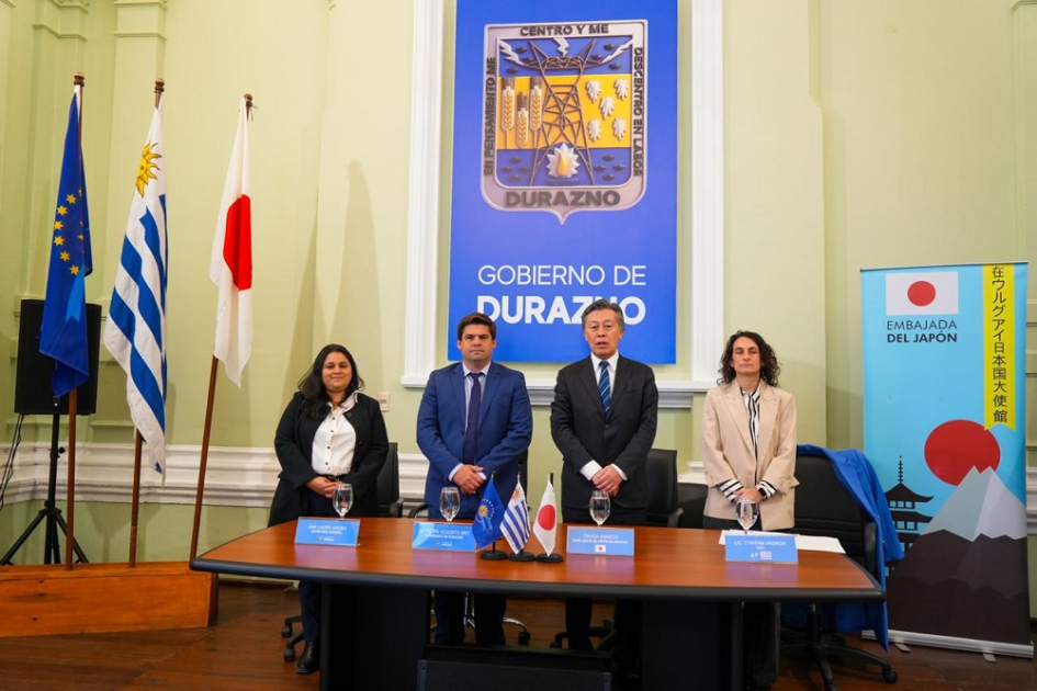 Embajada de Japón entregó unidad odontológica que fortalecerá a los servicios de salud de Durazno
