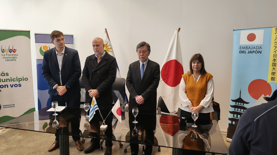 Embajada de Japón entregó un vehículo adaptado para el traslado de personas con discapacidad Embajada de Japón entregó un vehículo adaptado para el traslado de personas con discapacidad