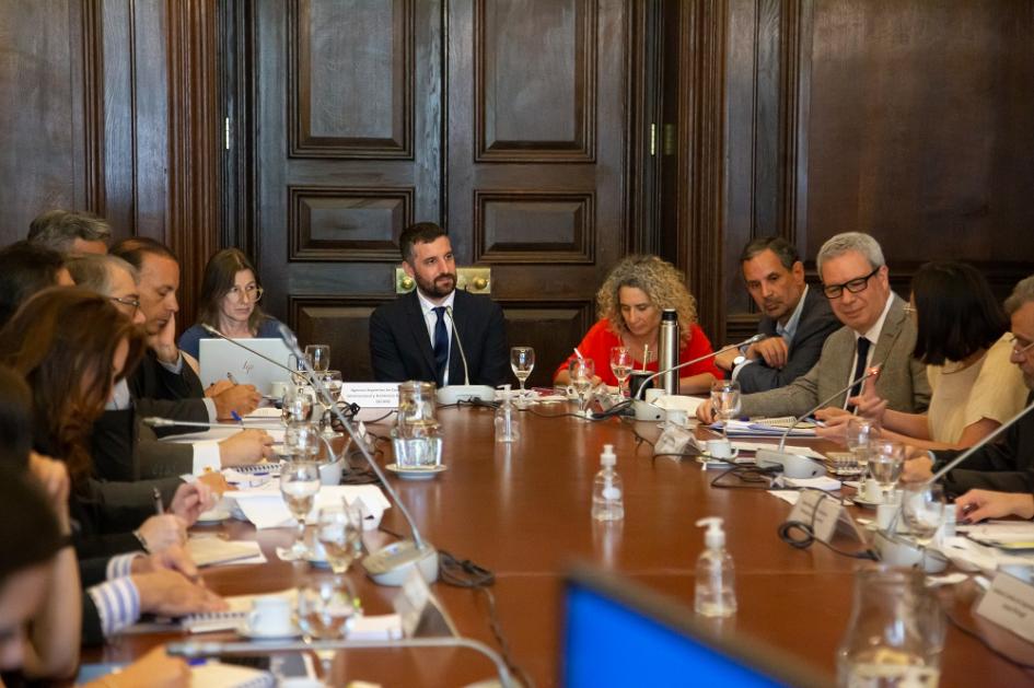 Primeras jornadas de intercambio de experiencias y buenas prácticas entre agencias. Primeras jornadas de intercambio de experiencias y buenas prácticas entre agencias.