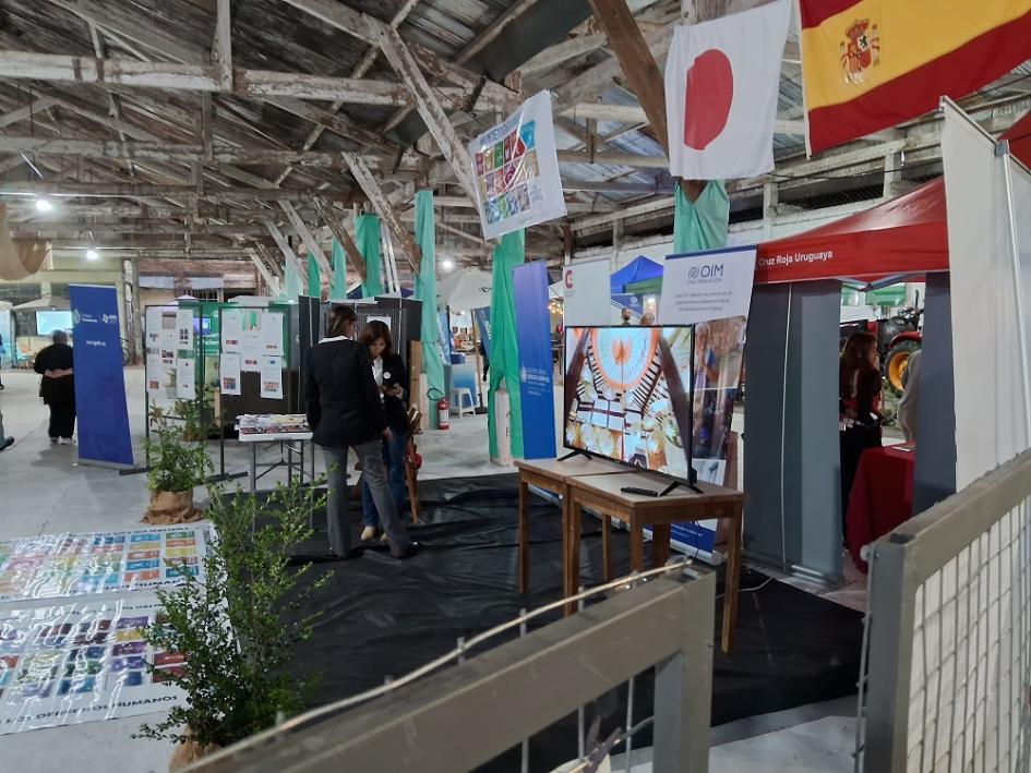 Embajadas, fundaciones y AUCI en Feria Agua y Patrimonio de Río Negro