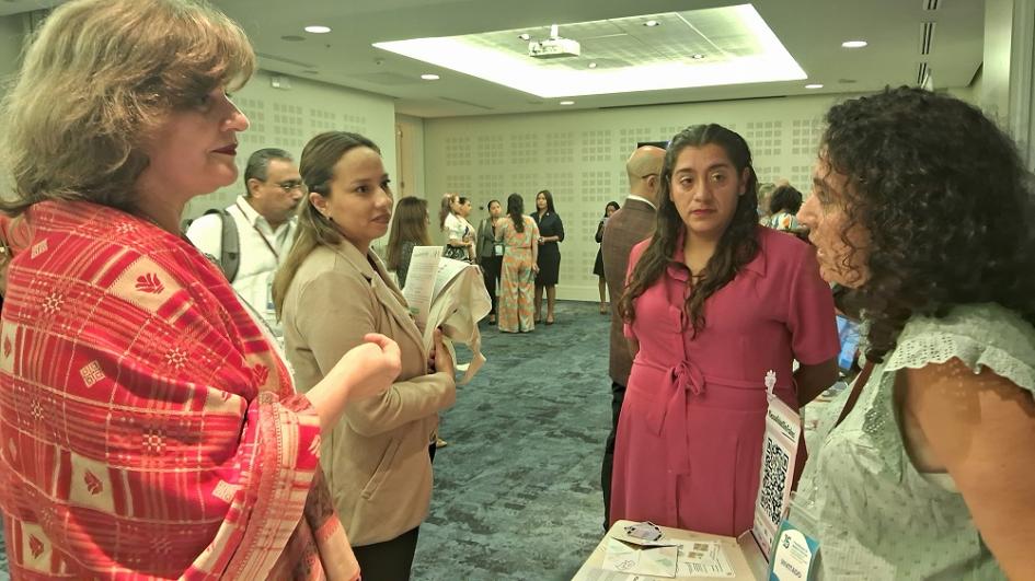 Feria de cooperación internacional