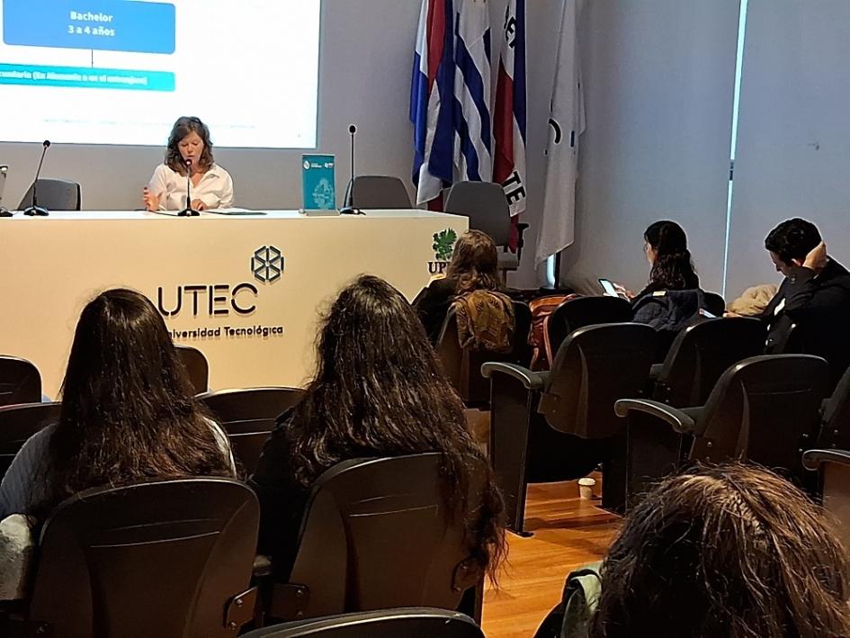 Embajadas, fundaciones y AUCI en UTEC