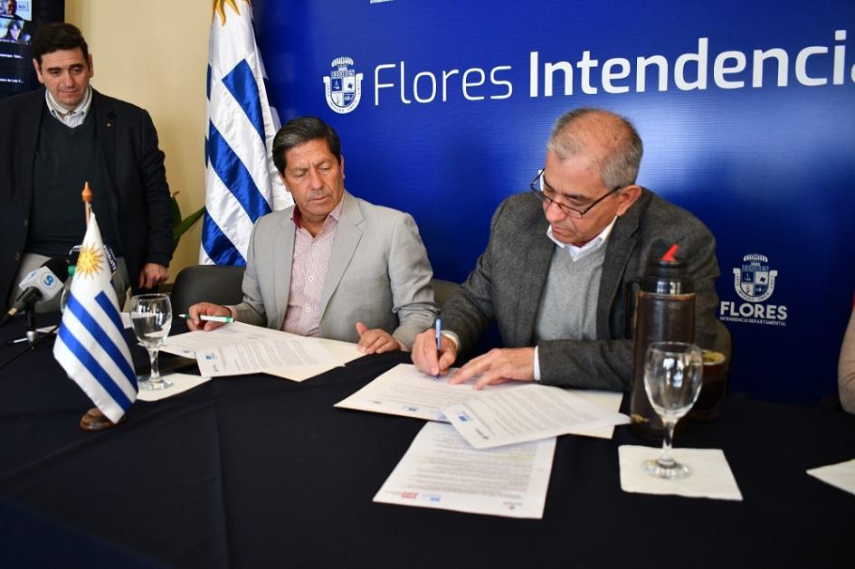 Firma de convenio para potenciar a geoparques mundiales de la Unesco de Uruguay y Ecuador