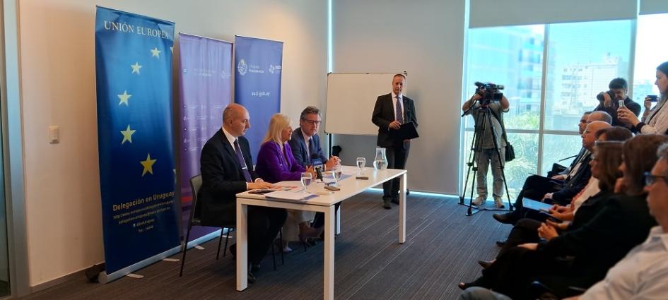 Gobierno de Uruguay, UE y Naciones Unidas firman compromiso para prevenir y mejorar respuestas a la Gobierno de Uruguay, UE y Naciones Unidas firman compromiso para prevenir y mejorar respuestas a la