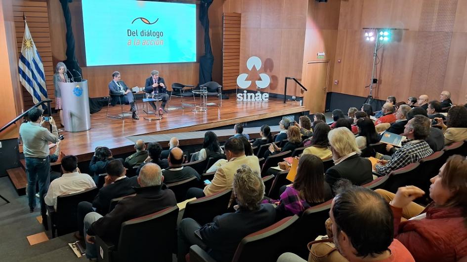 Primer Encuentro Nacional de Organizaciones Sociales sobre Gestión Integral del Riesgo de Desastres Primer Encuentro Nacional de Organizaciones Sociales sobre Gestión Integral del Riesgo de Desastres