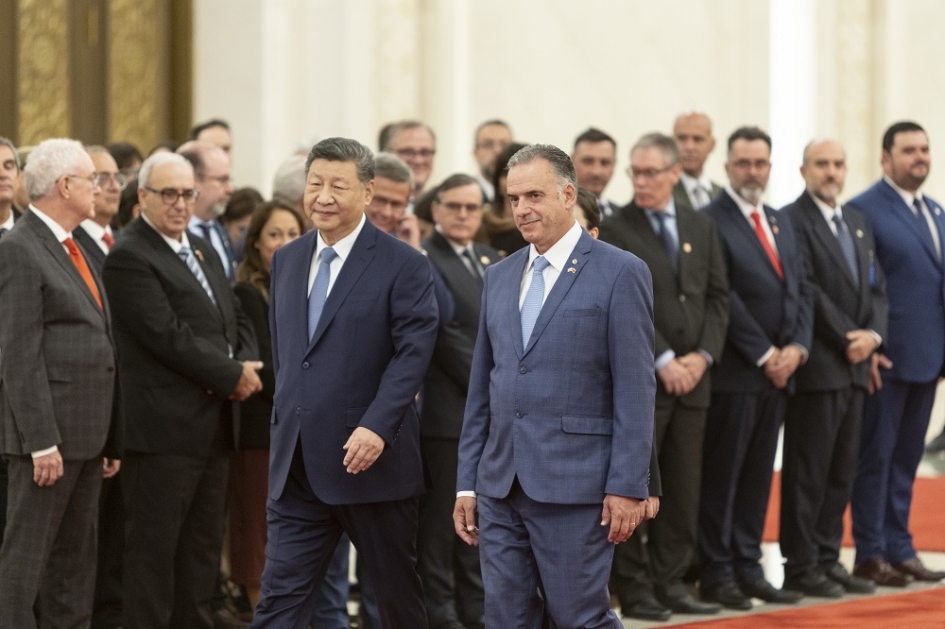 Uruguay y la República Popular China firman acuerdos de coooperación. Fotos: Presidencia.